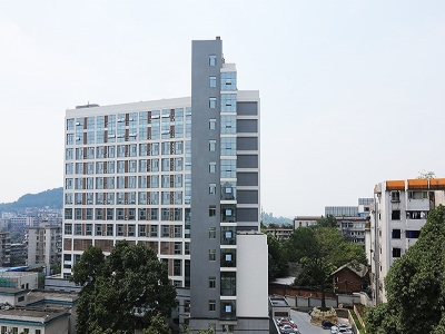 四川省,自貢市醫(yī)院健康碼,測溫,人臉識別,閘機自貢市第三人民醫(yī)院測溫閘機,健康碼核驗,FS200C 哪家好？價格怎么樣？代理招商，生產廠家，價格，哪家好，多少錢，品牌，報價，廠家，哪個公司好 自貢市第三人民醫(yī)院始建于1950年，是一所集醫(yī)、教、研、防為一體，?？铺厣怀龅膱@林式國家三級甲等綜合性醫(yī)院。采用路可路美健康碼人臉測溫閘機為就診人員提供便捷就診通行服務。